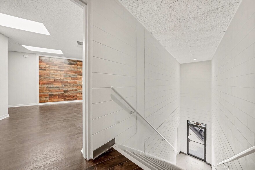 4427-4439 Gunn Hwy, Tampa, FL à louer - Photo du bâtiment - Image 2 de 18