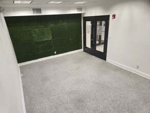 100 S Dixie Hwy, West Palm Beach, FL for lease Building Photo- Image 1 of 1