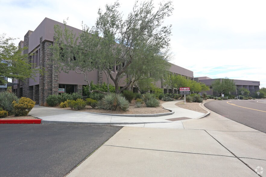 20201 N Scottsdale Healthcare Dr, Scottsdale, AZ à louer - Photo du bâtiment - Image 2 de 5