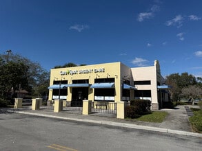 9035 Pines Blvd, Pembroke Pines, FL for lease Interior Photo- Image 2 of 8