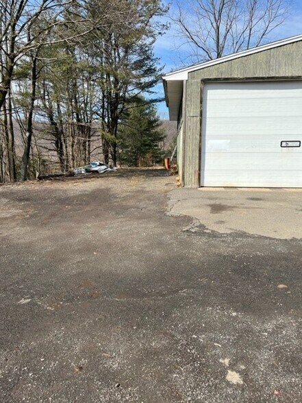 96 Fair St, Meriden, CT à louer - Photo du bâtiment - Image 2 de 2