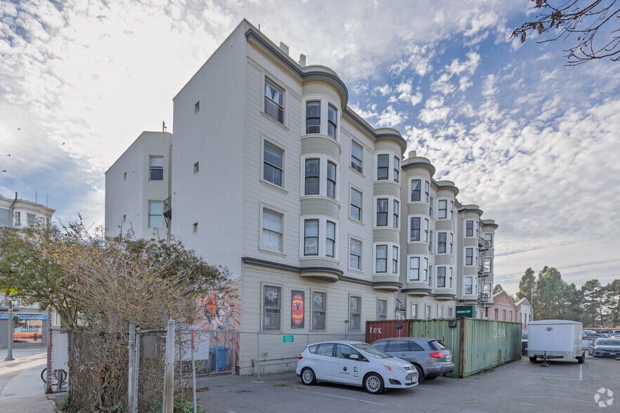 516 Frederick St, San Francisco, CA for lease - Building Photo - Image 2 of 5