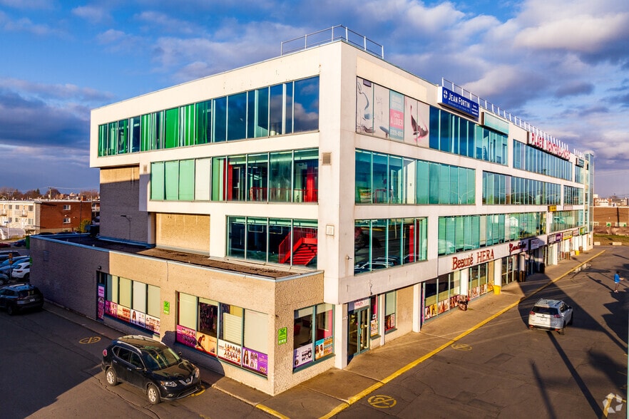 5805-5879 Boul Henri-Bourassa E, Montréal, QC à louer - Photo du bâtiment - Image 2 de 18