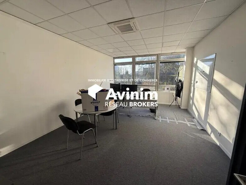 Bureau dans Cergy à louer - Photo intérieure - Image 2 de 4