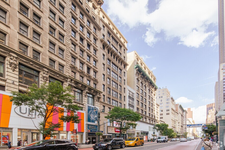 45 W 34th St, New York, NY à louer - Photo du bâtiment - Image 2 de 8