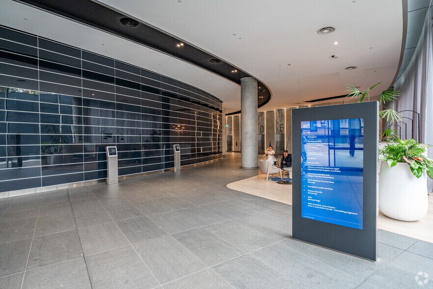 Commerce de détail dans 60 Station Street East, Parramatta à louer - Hall d’entrée - Image 3 de 4