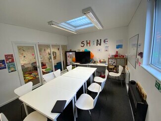 Plus de détails pour 48 Middle Hillgate, Stockport - Bureau à vendre