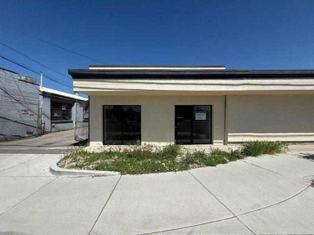1071 300 w, Salt Lake City, UT for lease Building Photo- Image 1 of 9
