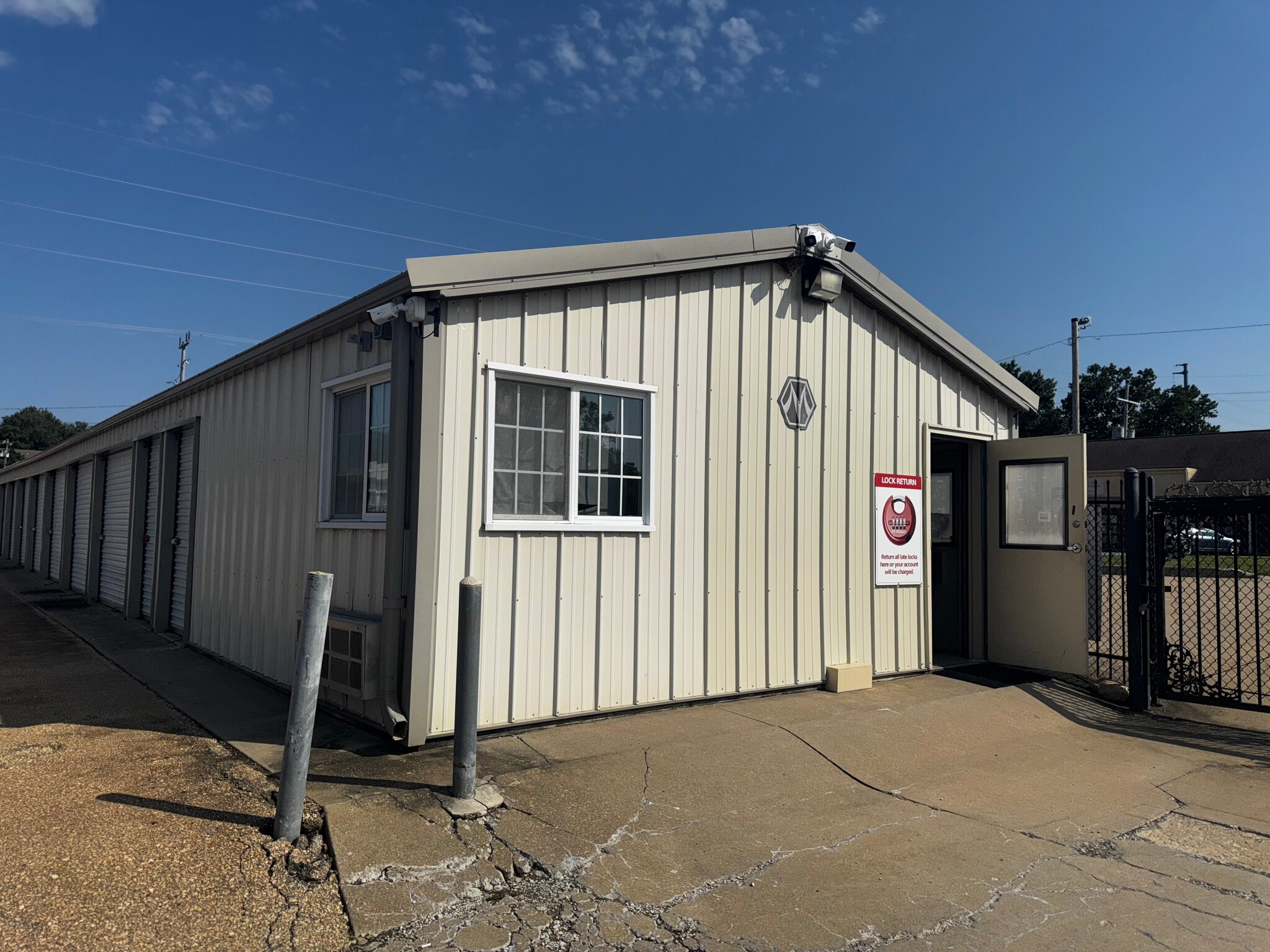 235 SW Gage Blvd, Topeka, KS for lease Building Photo- Image 1 of 1