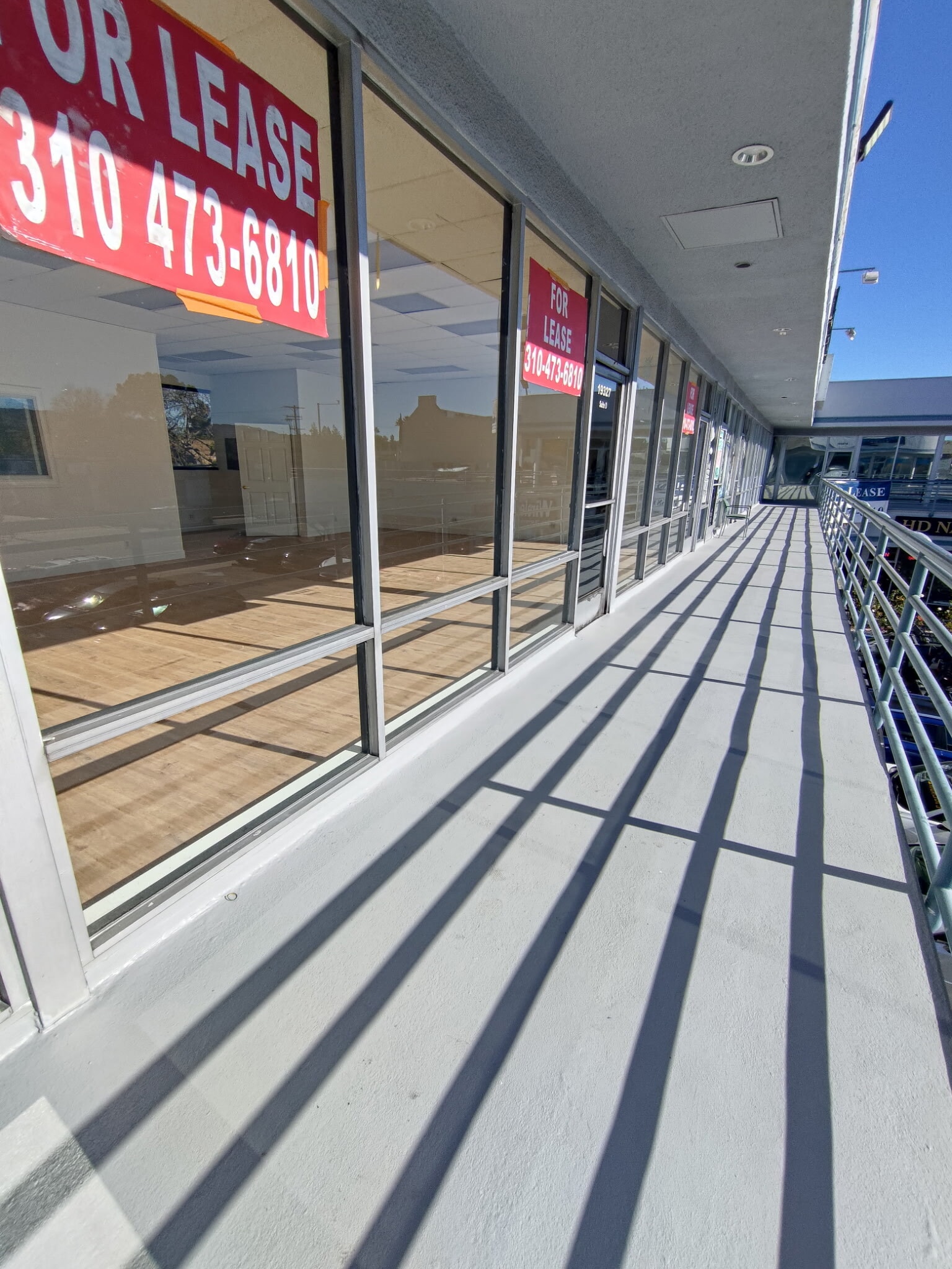 19307-19327 Ventura Blvd, Tarzana, CA for lease Interior Photo- Image 1 of 6