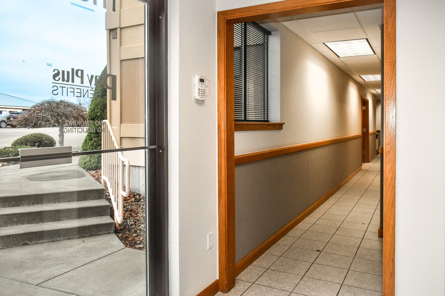 1110 N Center Pky, Kennewick, WA à louer - Photo intérieure - Image 2 de 51