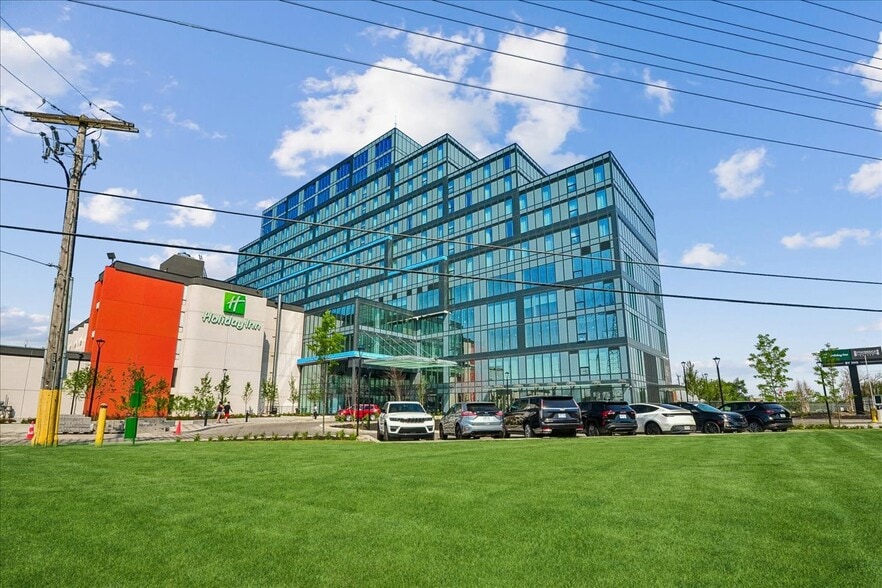 600 Dixon Rd, Toronto, ON for sale - Building Photo - Image 2 of 6