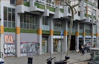 Ronda de Sant Pau, 42, Barcelone, Barcelona à louer Photo de construction- Image 2 de 7