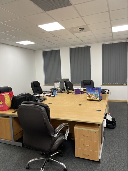 Windmill Rd, Kenn à louer - Photo intérieure - Image 2 de 3