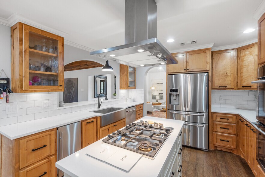 608 W Morse St, Fredericksburg, TX à vendre - Photo intérieure - Image 3 de 66