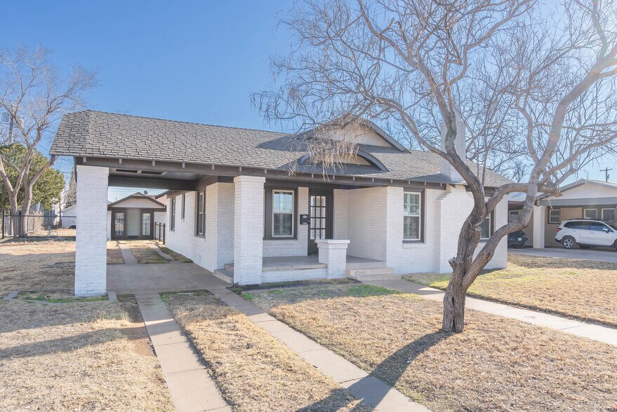 1107 W Illinois Ave, Midland, TX à louer - Photo du bâtiment - Image 2 de 26