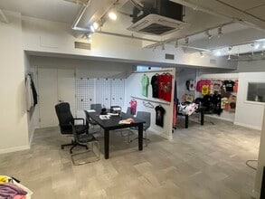 1412 Broadway, New York, NY à louer Photo intérieure- Image 2 de 3