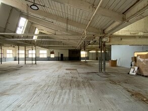 129 Brookside Ave, West Warwick, RI for lease Interior Photo- Image 1 of 9