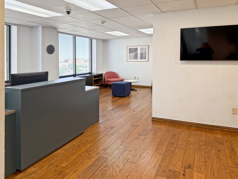 301 S Polk St, Amarillo, TX à louer - Photo du bâtiment - Image 3 de 13
