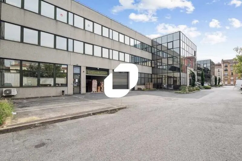 94 Rue Victor Hugo, Ivry-sur-Seine à louer - Photo du bâtiment - Image 3 de 29