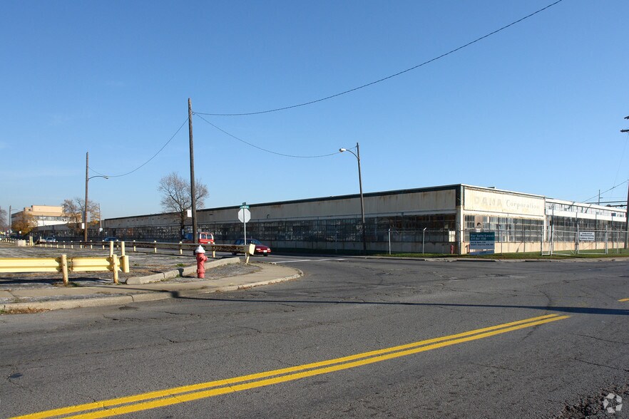 4240-4402 Bennett Rd, Toledo, OH à louer - Photo principale - Image 1 de 9
