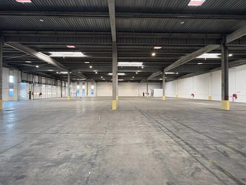 11 Avenue Du 24 Août 1944, Corbas for lease - Building Photo - Image 3 of 8