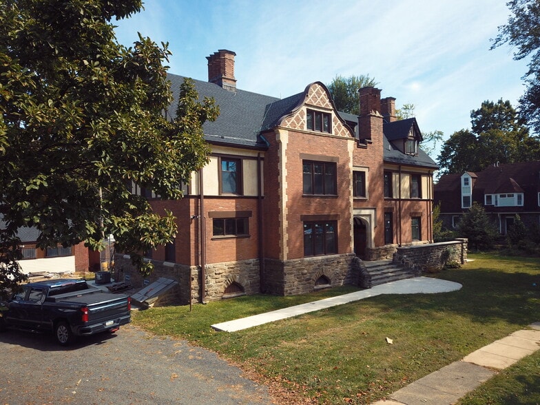 5015 McKean Ave, Philadelphia, PA for sale - Building Photo - Image 2 of 18