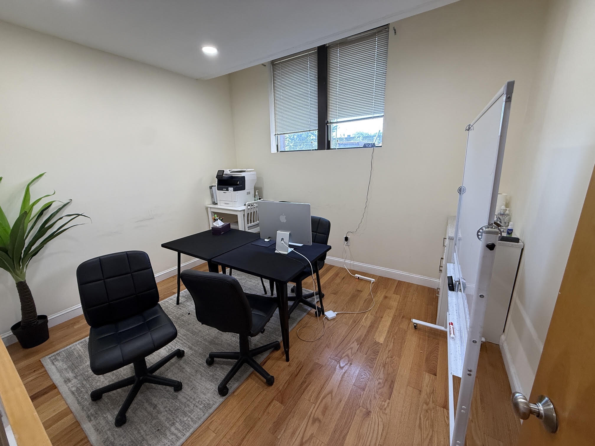 288 Walnut St, Newton, MA for lease Interior Photo- Image 1 of 10