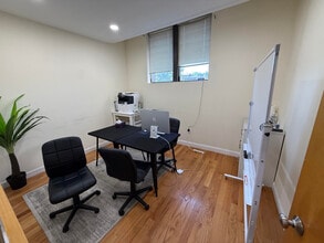 288 Walnut St, Newton, MA for lease Interior Photo- Image 1 of 10