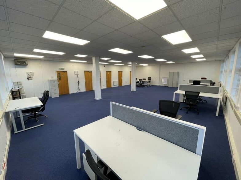 Kingsway, Gateshead for lease - Building Photo - Image 2 of 22