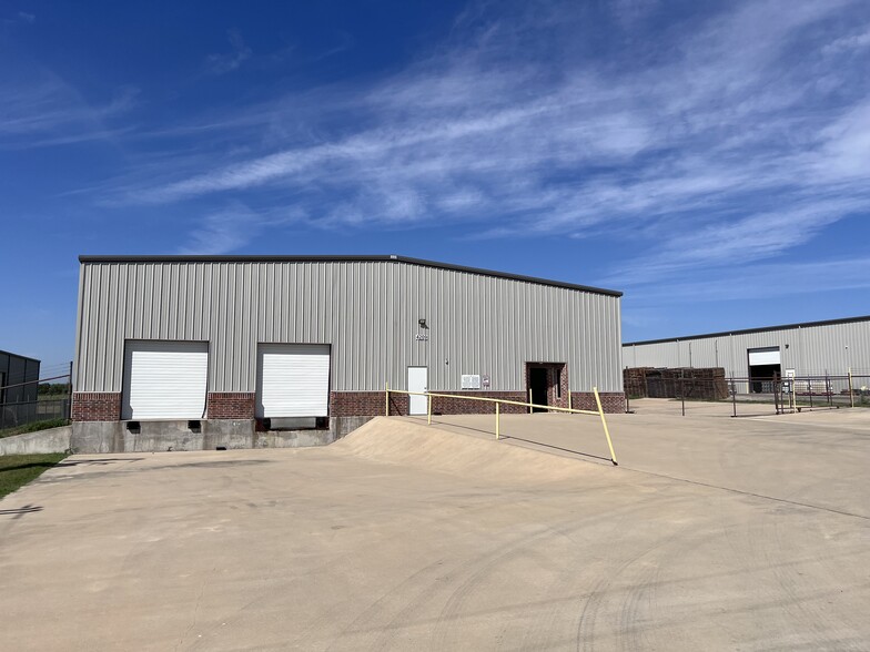 4209 Longhorn Dr, Alvarado, TX for lease - Building Photo - Image 1 of 7