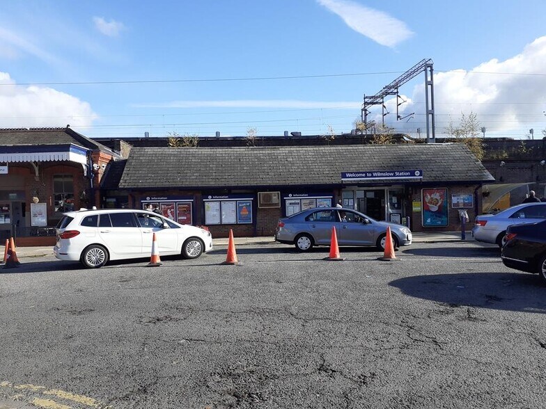 Station Rd, Wilmslow à louer - Photo du bâtiment - Image 3 de 8