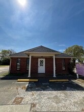 914 White St E, Rock Hill, SC à louer Photo du bâtiment- Image 1 de 9