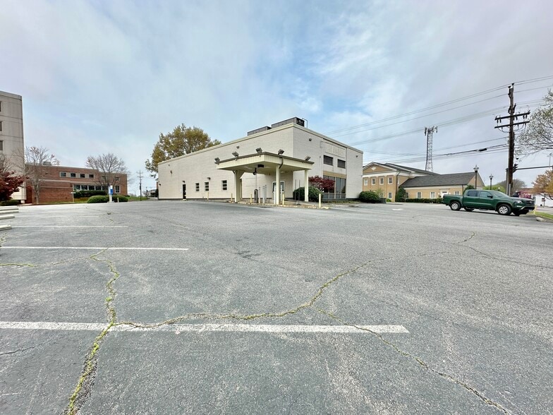 8 Lester St, Martinsville, VA for sale - Building Photo - Image 3 of 64