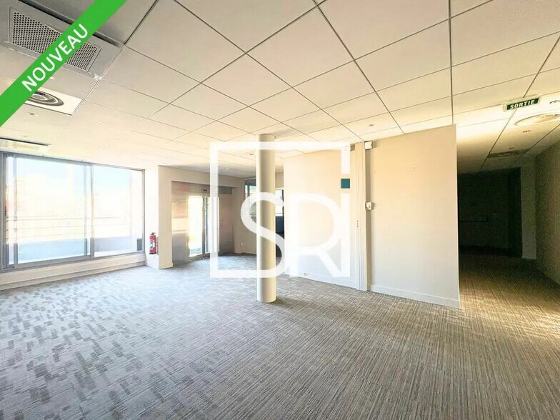 Office in Clermont-Ferrand for lease - Building Photo - Image 3 of 21
