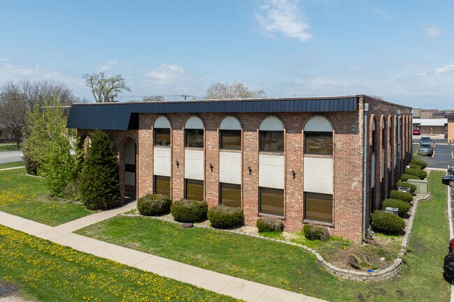 More details for 10661 S Roberts Rd, Palos Hills, IL - Office, Office/Medical for Lease
