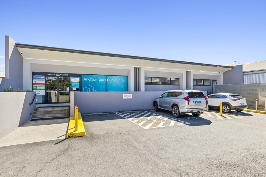 73-75 Cowper St, Wallsend for lease - Building Photo - Image 2 of 3