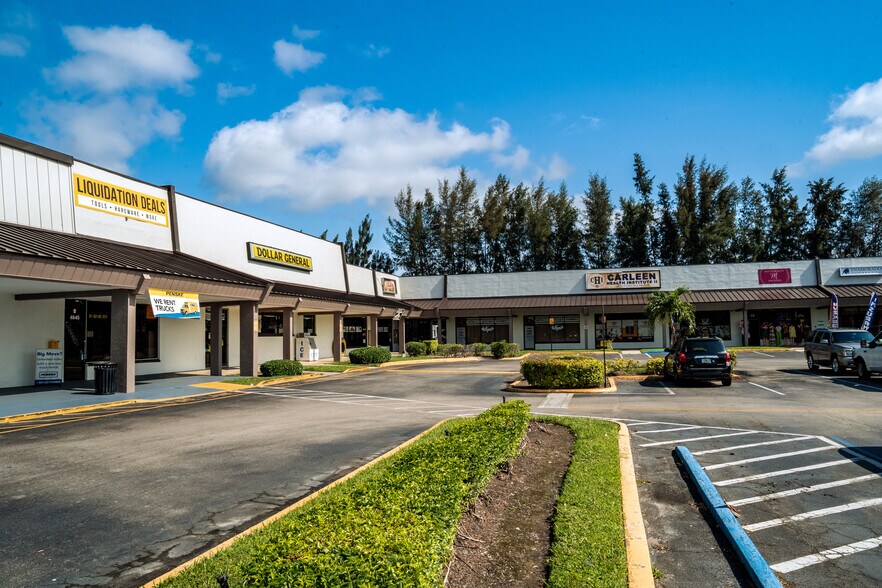 4631-4645 Gun Club Rd, West Palm Beach, FL à louer - Photo du bâtiment - Image 2 de 9