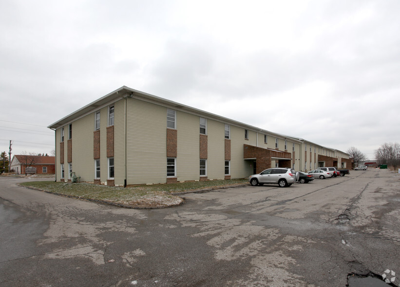 2234-2238 S Hamilton Rd, Columbus, OH for lease - Building Photo - Image 2 of 3