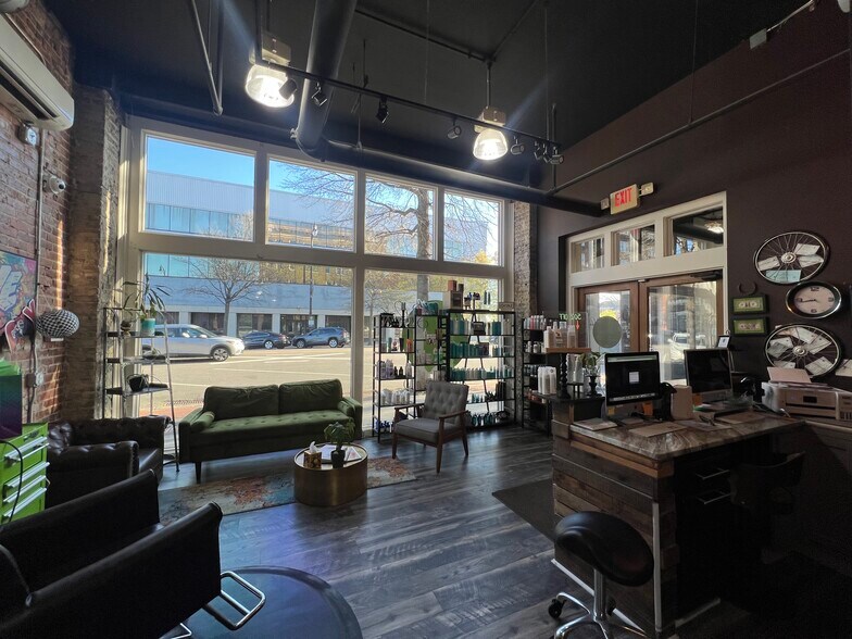 417 Hay St, Fayetteville, NC à louer - Photo du bâtiment - Image 3 de 25