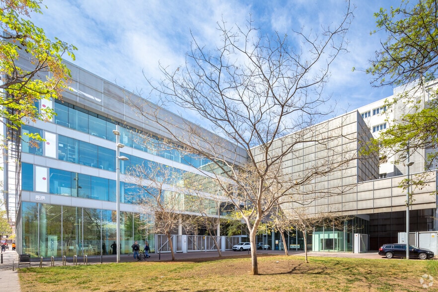 Carrer de la Séquia Madriguera, 16, Barcelona, Barcelona for lease - Building Photo - Image 2 of 3