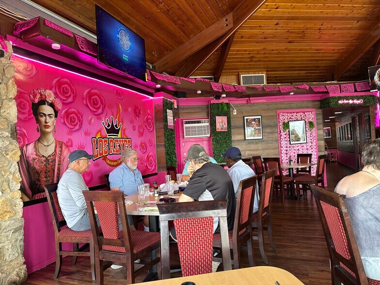 3430 Hwy 441, Fruitland Park, FL à vendre - Photo intérieure - Image 3 de 10