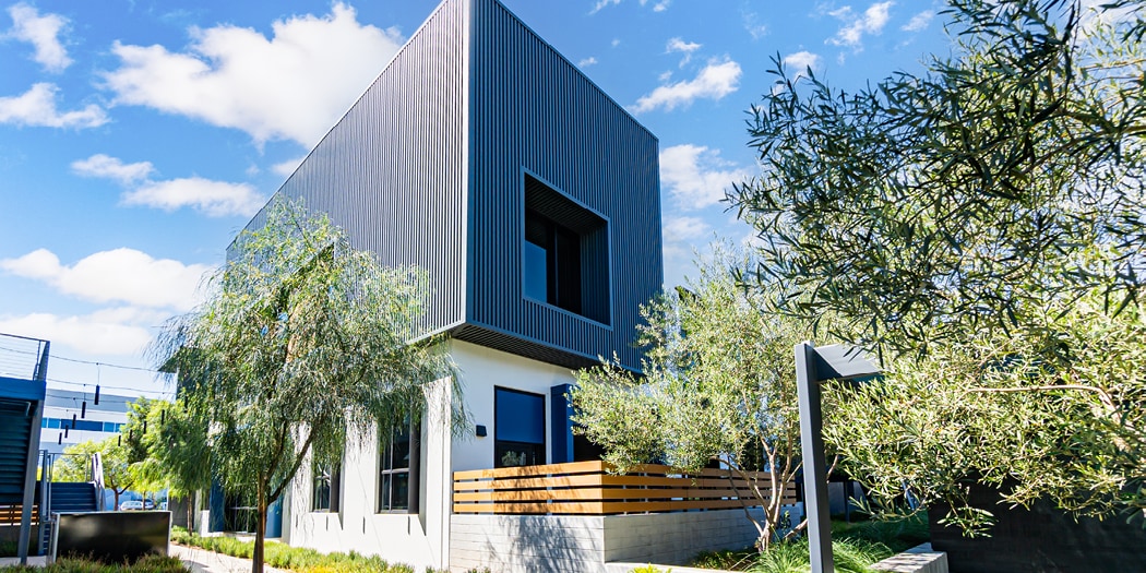 3001 N Hollywood Way, Burbank, CA for lease Interior Photo- Image 1 of 1