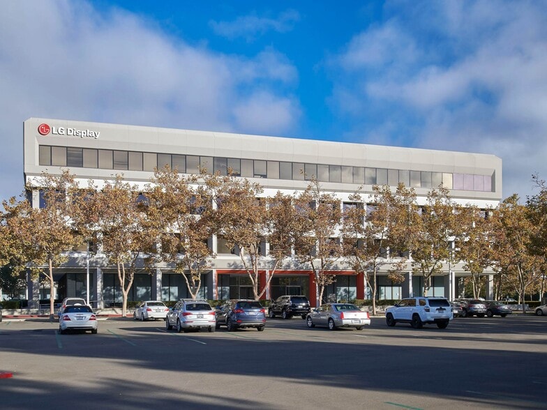 2590 N 1st St, San Jose, CA for lease - Building Photo - Image 3 of 6