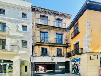 Plus de détails pour Multi-résidentiel à vendre