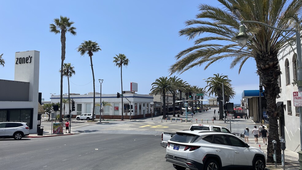 90 Pier Ave, Hermosa Beach, CA à louer - Photo du bâtiment - Image 2 de 10