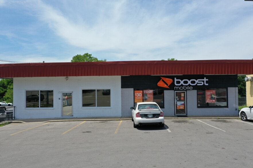 6210 Charlotte Pike, Nashville, TN for lease - Primary Photo - Image 1 of 5