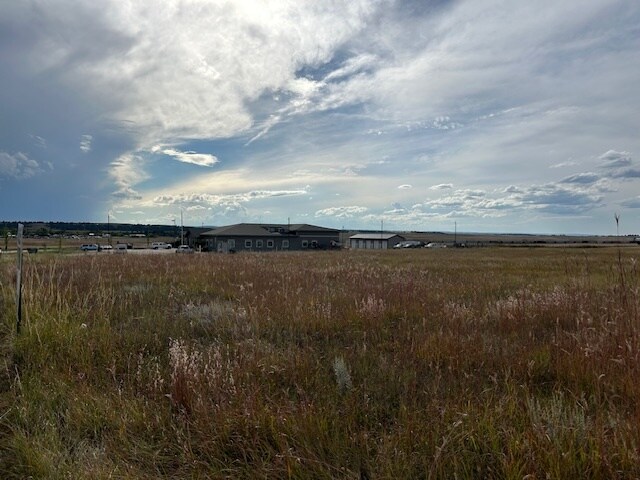 Bonanza St, Belle Fourche, SD à vendre - Photo du bâtiment - Image 3 de 6