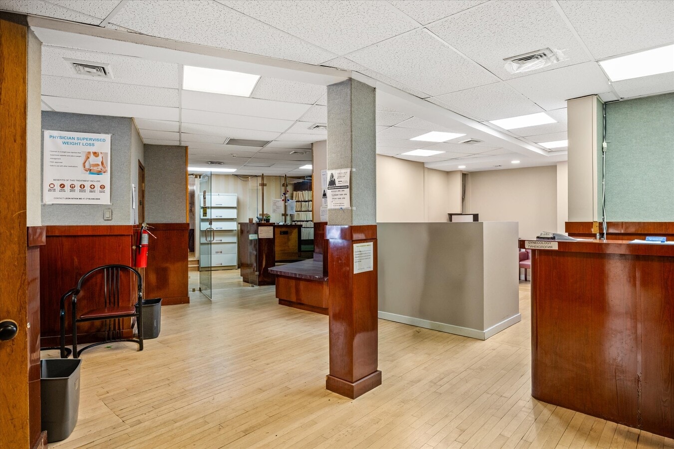 1120 Brighton Beach Ave, Brooklyn, NY 11235 - Unité 1st Floor -  - Photo intérieure - Image 1 of 17
