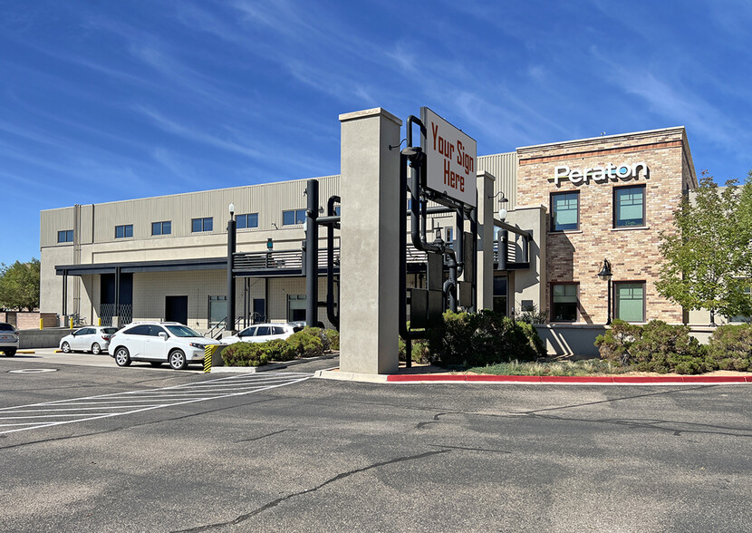 10500 Copper Ave NE, Albuquerque, NM à louer - Photo du bâtiment - Image 1 de 10